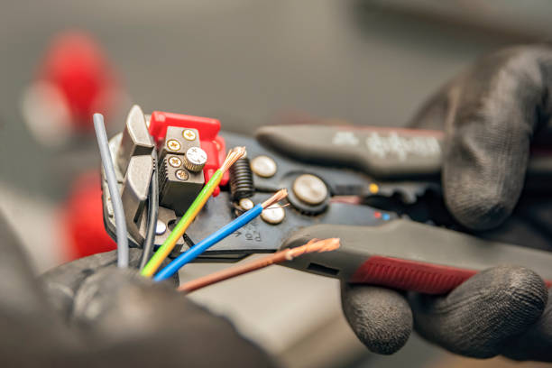 Best Affordable Electrician  in El Campo, TX